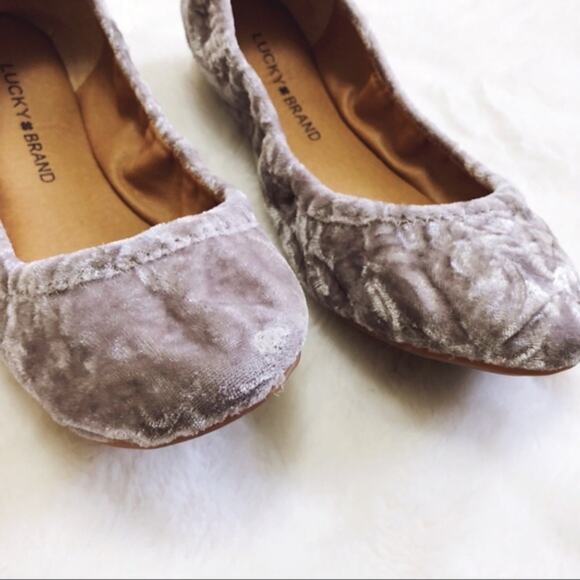 Lucky Brand LK Eleesia Silver Velvet Flats - Picture 6 of 6